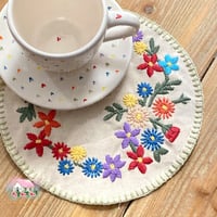 3359 مفرش مورد مطرز