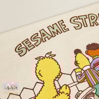 1324 مفرش شارع السمسم