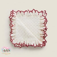 3271 مفرش بحواف حمراء مطرزة