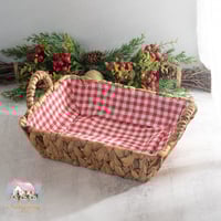 3175 سلة خوص مستطيلة مبطنة بقماش كاروهات أحمر