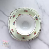 3432 كوب مع صحنين انتيك من كولكلوڤ