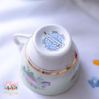 3503 كوب قهوة مع صحنين انتيك من كولكلوڤ Colclough...