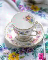 3593 كوب مع صحن انتيك من رويال قرافتون Royal Graft...