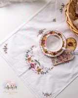 3602 مفرش رنر طاولة مطرز