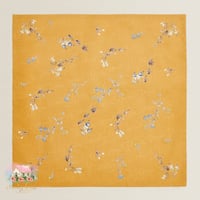 6045 مفرش أصفر بنقوش ناعمة