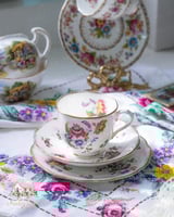 3594 كوب مع صحنين انتيك من رويال البرت Royal Alber...