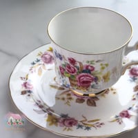 3427 كوب مع صحن انتيك من رويال ستافورد وستراتفورد