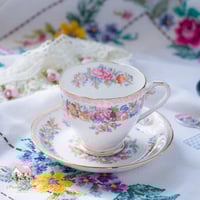 3523 كوب مع صحن انتيك من رويال قرافتون Royal Graft...