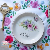 3499 صحن انتيك Mother من برنس ويليام