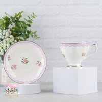 3345 كوب المنزل الريفي بنقشة رويال البرت (12)