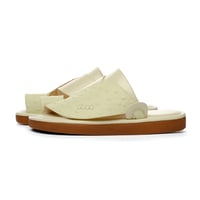 حذاء شرقي باصبع جلد طبيعي تصميم عصري