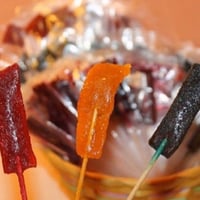 اعواد الحامض حلو