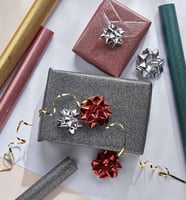 ورق تغليف هدايا لامع فبراير