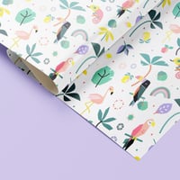 ورق تغليف هدايا طيور الغابة