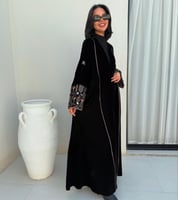 عباية f52 اكمام تطريز مستوردة ومميزة