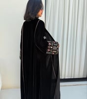 عباية f52 اكمام تطريز مستوردة ومميزة