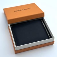 محفظة لويس فيتون اسود