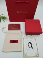 اسوارة فالنتينو مع الملحقات