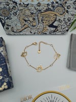 اسوارة ديور ذهبي مع الملحقات