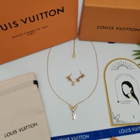 طقم سلسال وحلق لويس فيتون