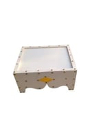 طاوله صغيره