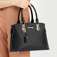 حقيبة يد النسخة الكورية