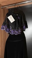 فستان اسود مخمل قطعتين جوخ مع قطعه تل تطريز
