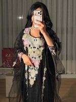 مخور اسود بنقش ورد ملون