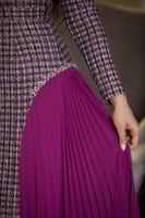 فستان شتوي مشجر بكسرات من الجوانب مع حزام شكل كرست...