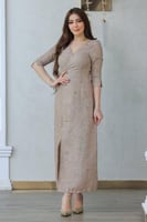 فستان أنيق مزخرف بتطريزات ناعمة