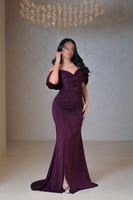 فستان بنفسجي أوف شولدر مطرّز بتصميم فخم