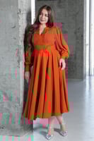 فستان واسع تصميم كسرات مزين بالخرز