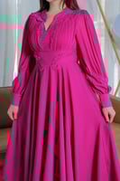 فستان واسع تصميم كسرات مزين بالخرز