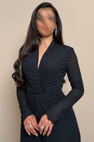 جمبسوت اسود أنيق بقصة خصر محددة