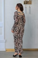 فستان أنيق طويل بأكمام طويلة بتصميم مستوحى من نقشة...