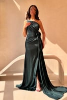 فستان سهرة أخضر غامق كت مزين بوردة على الخصر مع فت...