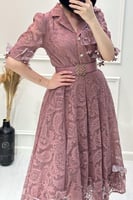 فستان ميدي دانتيل مزين بورود 3D