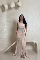 فستان بيج دانتيل بتطريز كريستالي فاخر