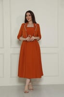 فستان كريب بجاكيت مزين بفصوص وحزام