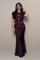 طقم تنورة وبلوزه بنفسجي بتفاصيل انيقة