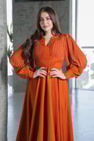 فستان واسع تصميم كسرات مزين بالخرز