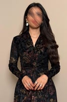 فستان أسود مخملي بتطريز زهور فاخرة