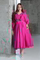 فستان ناعم بخامة كريب وأكمام مزومة