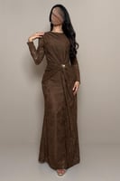 فستان دانتيل بني بعقدة جانبية