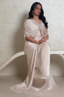 فستان بيج لامع بتصميم مميز على الكتف وتطريز فاخر