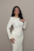 فستان بيج فاتح مطرز بقصة أنثوية أنيقة من مليحة