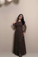فستان بني طويل أنيق من مليحة