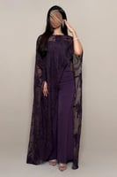 جمبسوت دانتيل انسيابي باللون البنفسجي