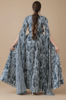 فستان أنيق بأكمام كيب انسيابية مع ياقة V