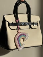 تعليقات مطرزة كريستال